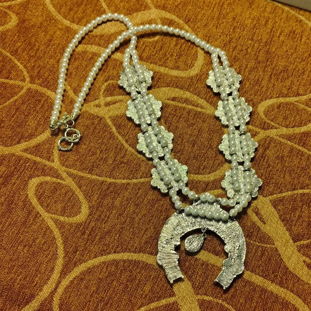 Squash Blossom Genuine Cream Howlite Stone Necklace - Picture 3 of 6
